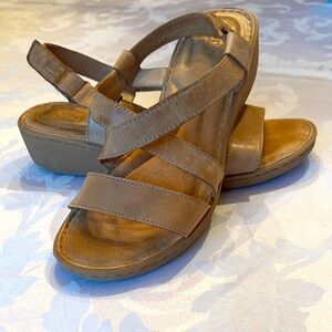 Born Women's Tan Sandals
